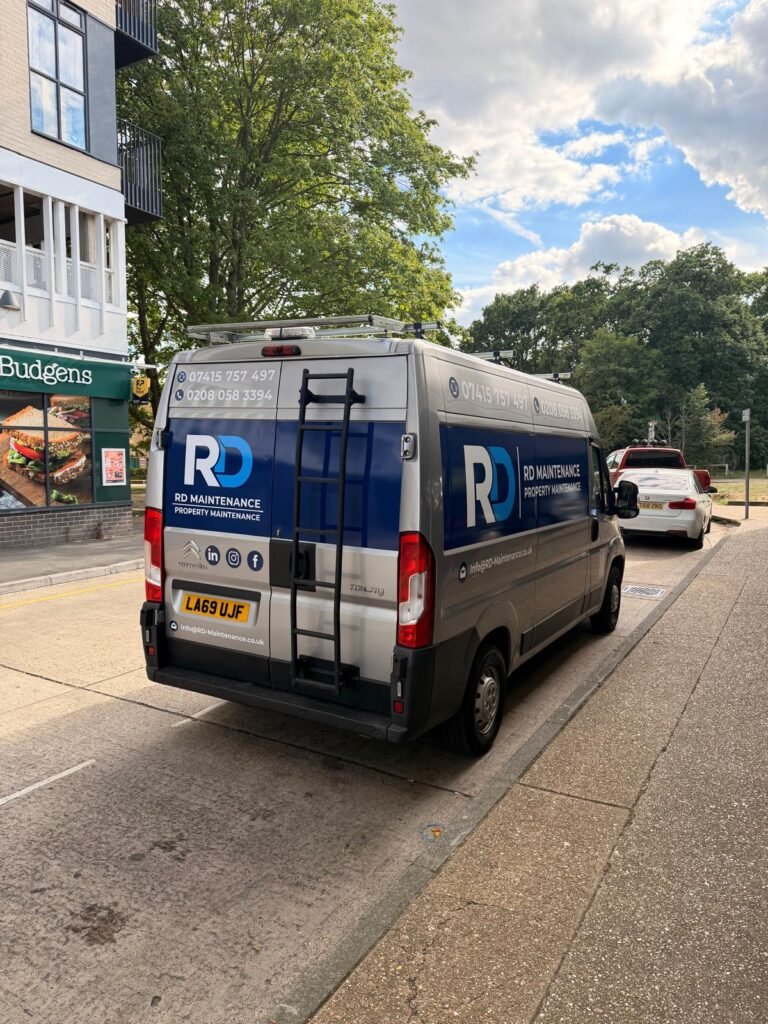 RD Maintenance van on site