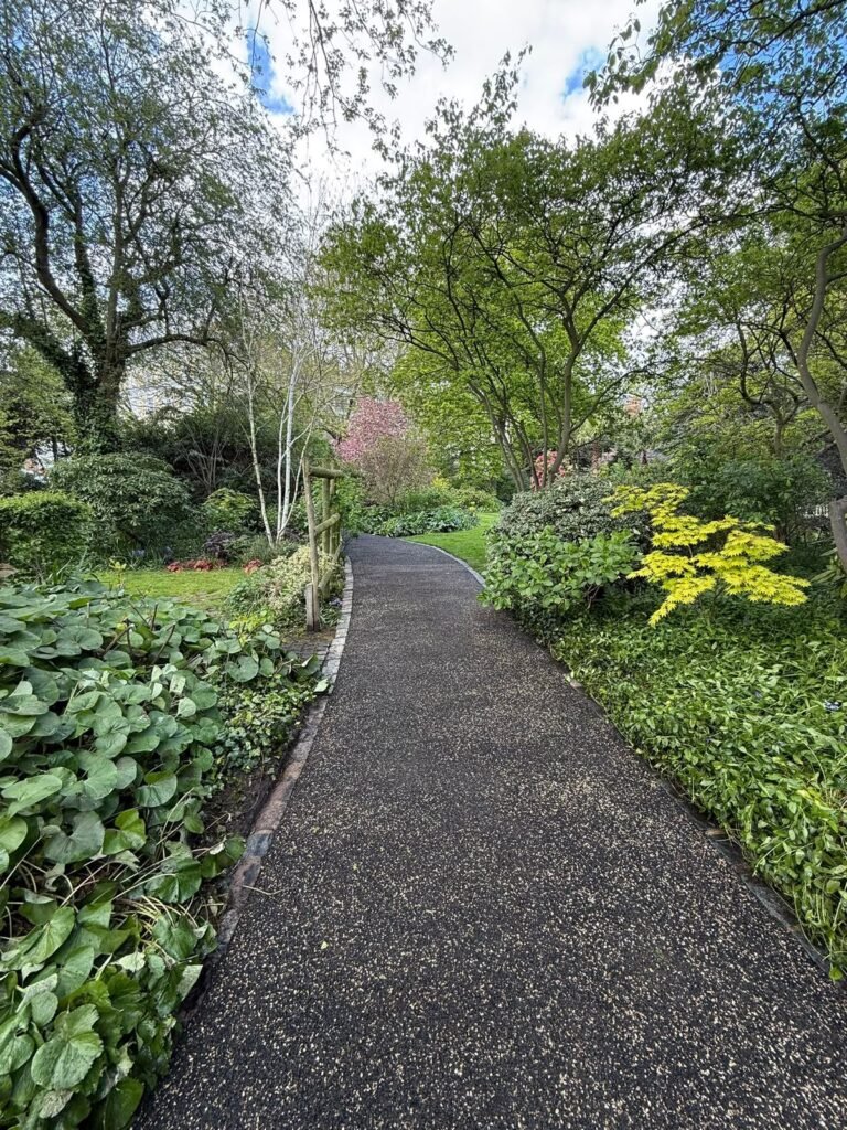 Clear communal garden path